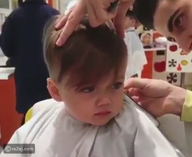 فيديو ثاني حلاقة شعر لهذا الطفل اللطيف - رائج